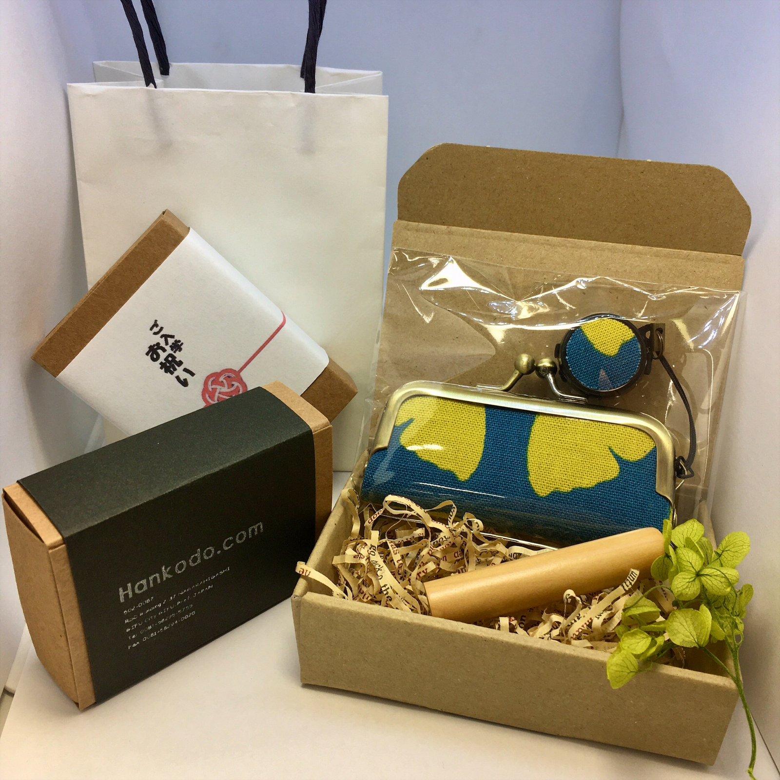 ★ギフトボックス入り★入学・進学のお祝いに【印鑑と印鑑ケースのセット】NO.5いちょう柄♪オリジナルがま口印鑑ケースと朱肉のセット♪