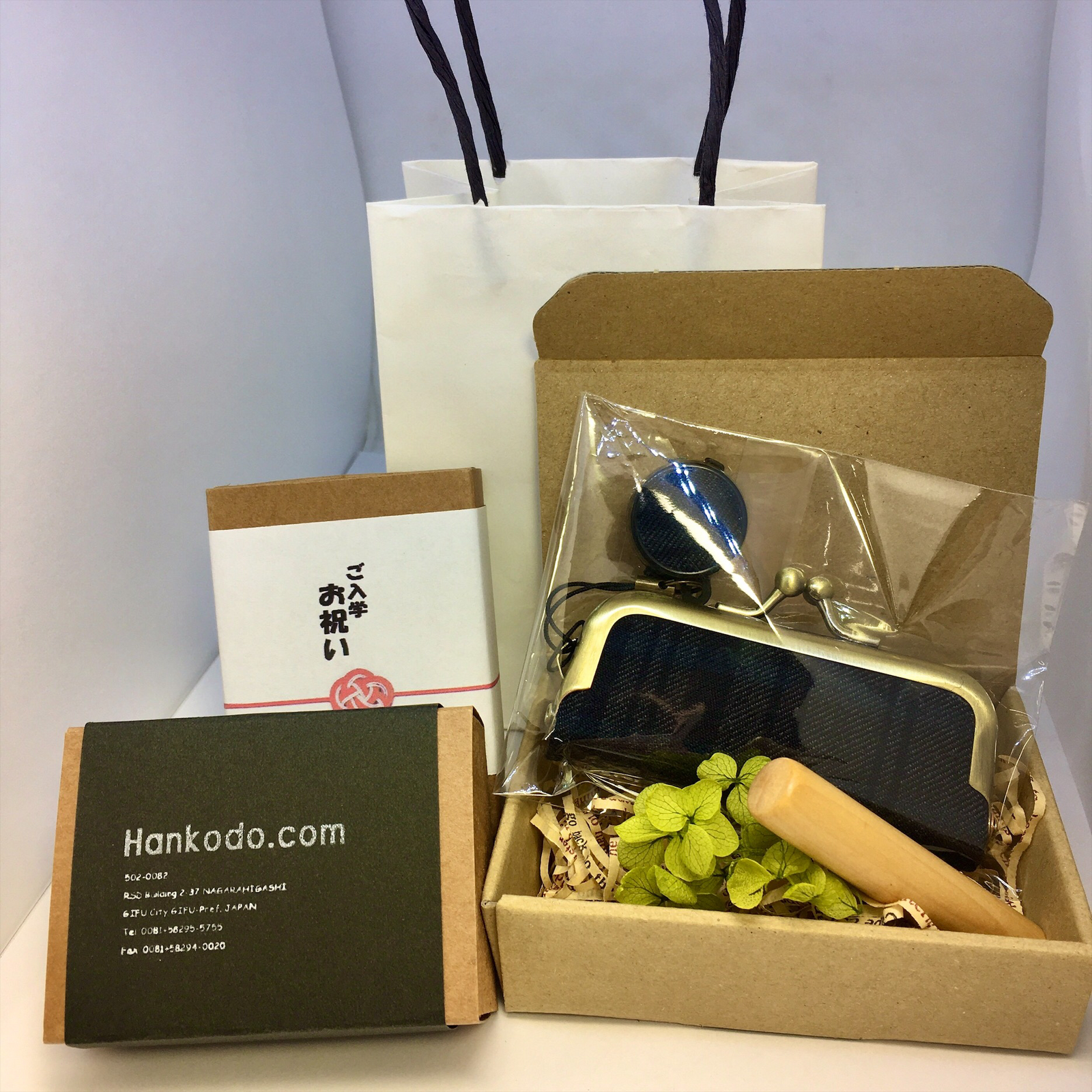 ★ギフトボックス入り★入学・進学のお祝いに【印鑑と印鑑ケースのセット】No.10 おとなウール チェック柄♪オリジナルがま口印鑑ケースと朱肉のセット♪